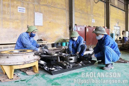Lộc Bình: Khai thác tiềm năng, thế mạnh phát triển công nghiệp, tiểu thủ công nghiệpTin khácChung tay phòng chống HIV/AIDS trong bối cảnh dịch COVID-19THÔNG BÁO NỘI DUNG, CHƯƠNG TRÌNH KỲ HỌP THỨ BẢY (KỲ HỌP THƯỜNG LỆ CUỐI NĂM 2021) HĐND TỈNH KHÓA XVII NHI