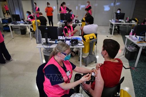 Thế giới Thế giới COVID-19: Australia sẽ tiêm vaccine cho trẻ 5-11 tuổi từ tháng 1/2022