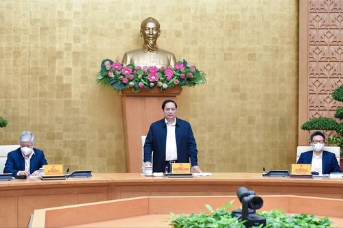 Rà từng người để tiêm vắc xin