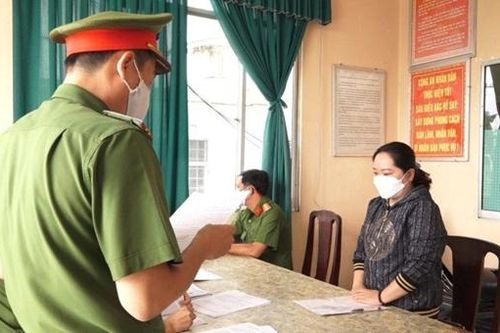 Bắt nguyên cán bộ Ngân hàng OCB lừa đảo chiếm đoạt 1,1 tỉ đồng