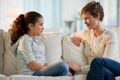 Tranh luận lành mạnh giúp trẻ tăng khả năng tư duy