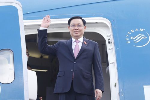 Chủ tịch Quốc hội lên đường thăm chính thức Hàn Quốc và Ấn Độ