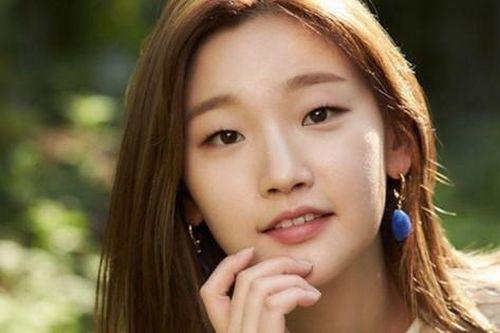 Park So Dam (Parasite) mắc bệnh ung thư, đang trong quá trình hồi phục sau phẫu thuật