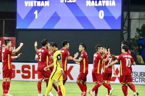 Đội tuyển Việt Nam được thưởng 1 tỷ đồng