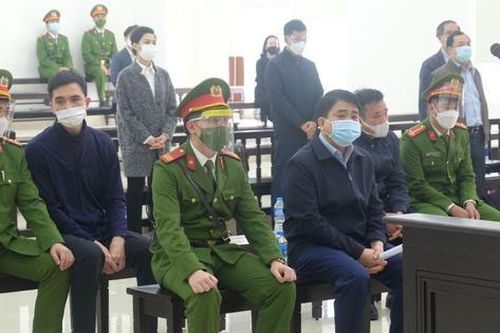 Cựu Chủ tịch UBND TP Hà Nội Nguyễn Đức Chung bị tuyên 8 năm tù