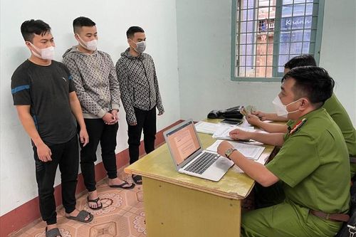 Triệt phá nhóm đối tượng cho vay lãi suất khủng 400%/năm