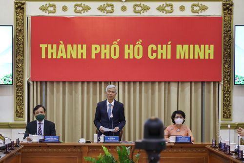 Lãnh đạo TP.HCM gặp gỡ kiều bào và người Việt Nam ở nước ngoài