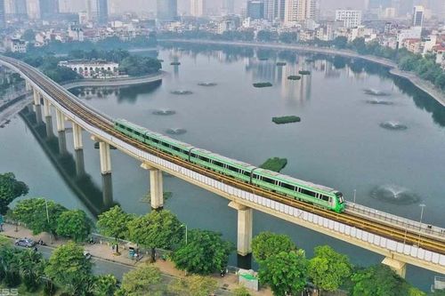 Hơn nửa triệu hành khách đi tàu Cát Linh – Hà Đông sau một tháng vận hành