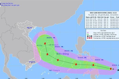 Xuất hiện bão giật cấp 15 gần Biển Đông