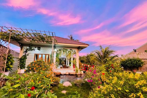 Chồng 'tậu' đất mừng 10 năm ngày cưới, vợ trổ tài biến thành 'resort' đẹp mê