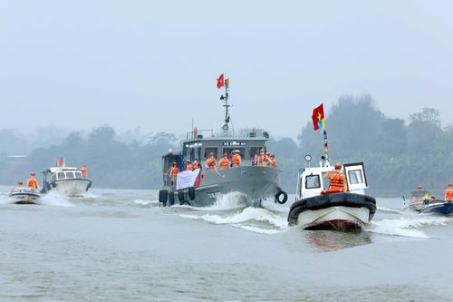 Hình ảnh ngày đầu ra quân bảo đảm an toàn trật tự, an toàn dịp Tết