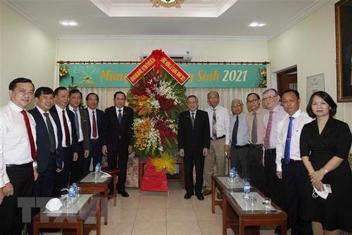 Phó Chủ tịch Quốc hội chúc mừng Giáng sinh ở TP.HCM và Tiền Giang