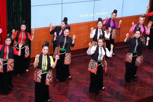 Giây phút Xòe Thái được UNESCO ghi danh là di sản phi vật thể