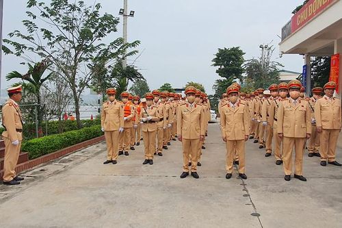 Cảnh sát giao thông toàn quốc mở cao điểm bảo đảm an toàn giao thông dịp Tết 2022