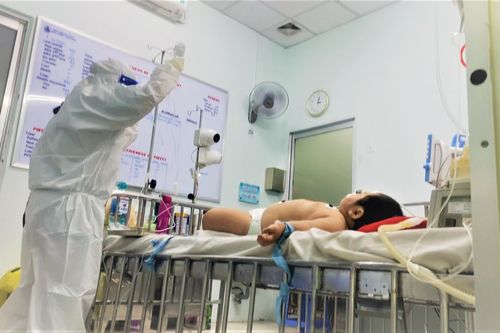 Ở nơi trẻ nhỏ 'chiến đấu' với Covid-19