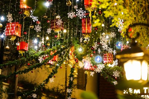 Không khí Giáng sinh tràn ngập phố phường Hà Nội