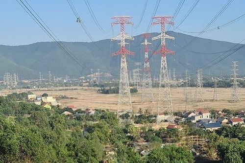 43 dự án truyền tải điện ngóng 10.000 tỷ đồng vốn vay