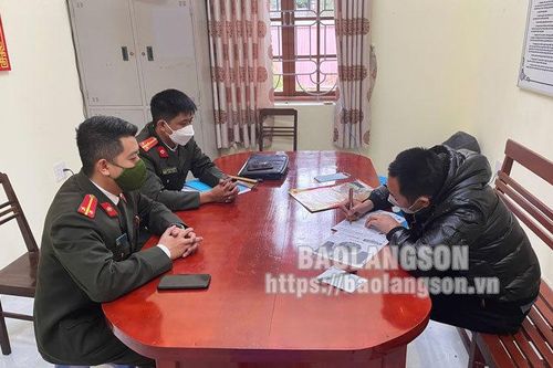 Bị xử phạt 5 triệu đồng vì xúc phạm uy tín, danh dự lực lượng CAND trên mạng xã hôịTin khácHọc trực tuyến: Cần hơn nữa sự trợ giúp cho học sinh nghèoTrải thảm đón nhà đầu tư