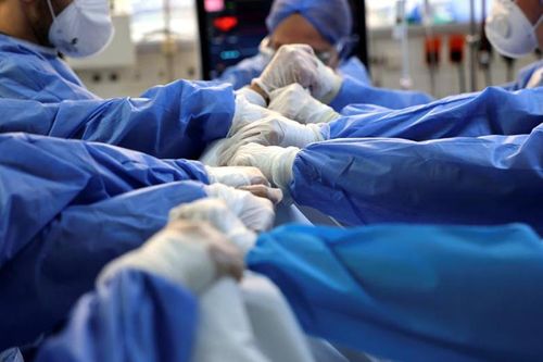 Mong manh sự sống và cái chết giữa đại dịch Covid-19