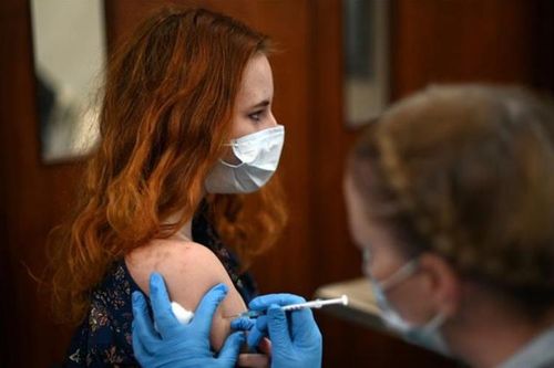 WHO khuyến nghị tạm thời tiêm kết hợp các loại vaccine phòng Covid-19