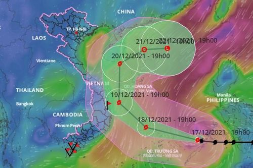 'Siêu bão' RAI di chuyển nhanh theo hướng Tây Tây Bắc