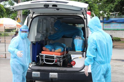 Thủ tướng Phạm Minh Chính: Đảm bảo người dân tiếp cận y tế sớm