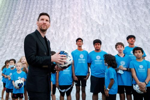 CIES chọn cầu thủ lạ cho danh hiệu xuất sắc nhất năm, đẩy Messi xuống thứ... 24