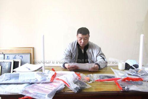 Bắt giam đối tượng tàng trữ trái phép vũ khí quân dụng