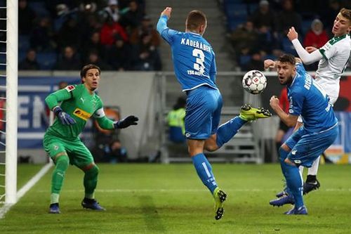 Soi kèo nhà cái Hoffenheim vs Gladbach. Nhận định, dự đoán bóng đá Bundesliga (21h30, 18/12)