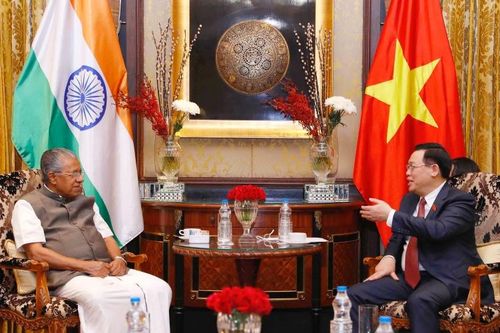 Chủ tịch Quốc hội Vương Đình Huệ tiếp Thủ hiến bang Kerala, Ấn Độ