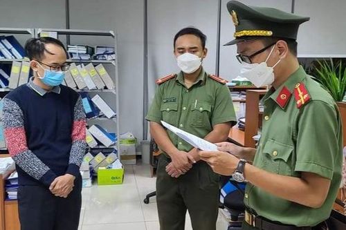Bắt tạm giam một cán bộ Sở Lao động Đà Nẵng nhận hối lộ