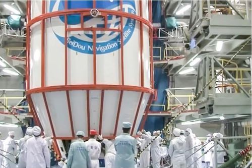 Bắc Đẩu của Trung Quốc chạy đua với NASA về phương thức liên lạc bằng laser trong không gian