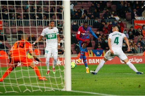 Barca 'đè bẹp' Elche ở vòng 18 La Liga