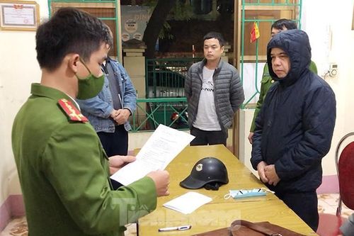 Bắt dàn lãnh đạo và cựu lãnh đạo công ty môi trường vì tham ô tài sản