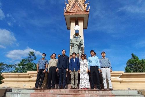 Campuchia: Tri ân các anh hùng, liệt sỹ và cựu chiến binh Việt Nam