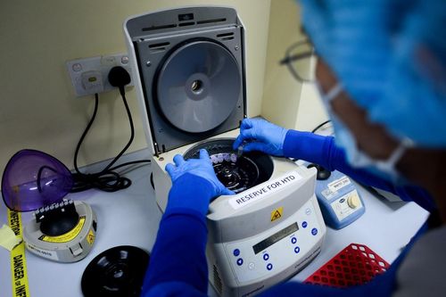 TPHCM không mua kít xét nghiệm COVID-19 của công ty Việt Á