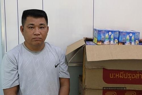 Phá đường dây vận chuyển pháo lậu qua biên giới