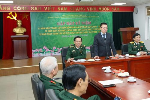 Gặp mặt nhân dịp Kỷ niệm 77 năm Ngày thành lập Quân đội nhân dân Việt Nam