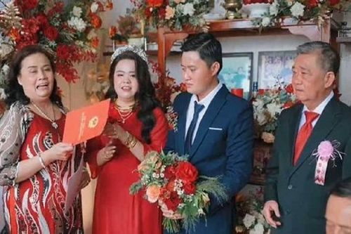 Cô dâu trẻ được bố mẹ trao của hồi môn 'khủng' 30 tỷ