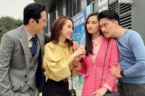 Hậu trường 'Về chung một nhà': Quỳnh Nga tay trong tay với Chí Nhân, Việt Anh hóa 'cá con' bên 'vợ'