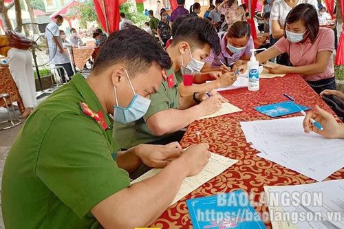 Công an huyện Bình Gia xây dựng thế trận lòng dân vững chắcTin khácNgành dân số Lạng Sơn: 60 năm xây dựng và phát triểnĐội Việt Nam tuyên truyền giải phóng quân - lực lượng tiền thân của Quân đội Nhân dân Việt Nam