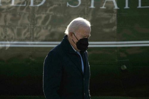 'Ác mộng' chồng chất với Tổng thống Biden