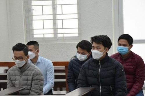 Nhóm truyền thông 'bẩn' trên mạng xã hội lĩnh 31 năm tù