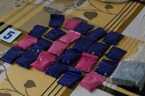 Một ngày phá 2 vụ mua bán 1 bánh heroin và hơn 8.400 viên ma túy