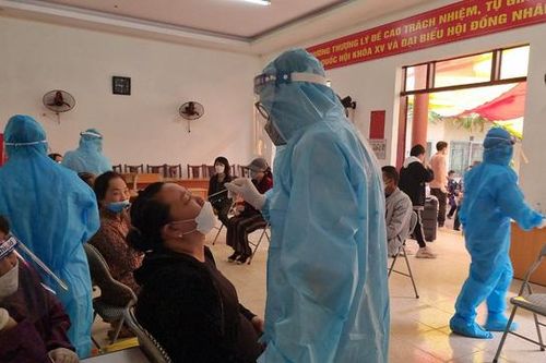 Hải Phòng: Số ca dương tính vượt 5000 ca, người trong 'vùng đỏ, cam' đi chợ bằng phiếu