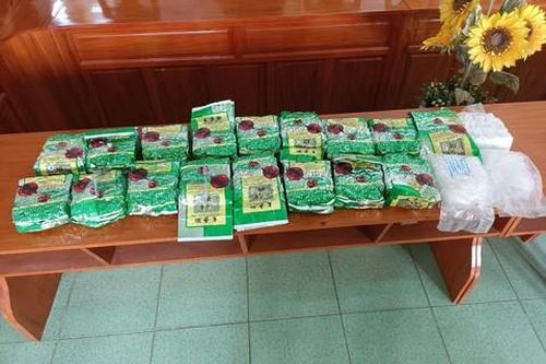 Phát hiện gần 20kg nghi ma túy đá trôi dạt trên biển Bình Thuận