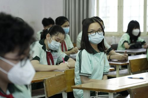 TP.HCM lấy ý kiến về học sinh đến trường từ ngày 3/1/2022