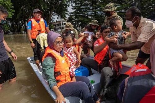 Chủ tịch nước gửi điện thăm hỏi về tình hình mưa lớn và lũ lụt tại Malaysia