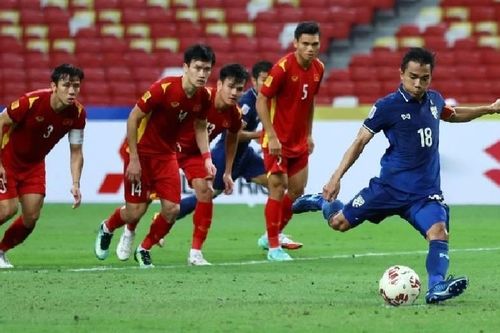 Chanathip: 'Quả penalty hỏng ăn chẳng ảnh hưởng gì đến ĐT Thái Lan'