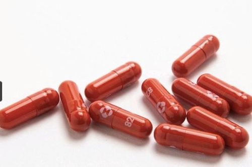 Ca nhiễm tại Anh cao kỷ lục, Mỹ duyệt thêm thuốc trị Covid-19